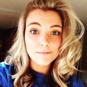 Meet your Posher, Dominique